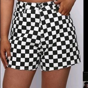 Plus checkered shorts